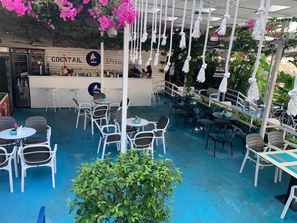 Majki * Sarandë