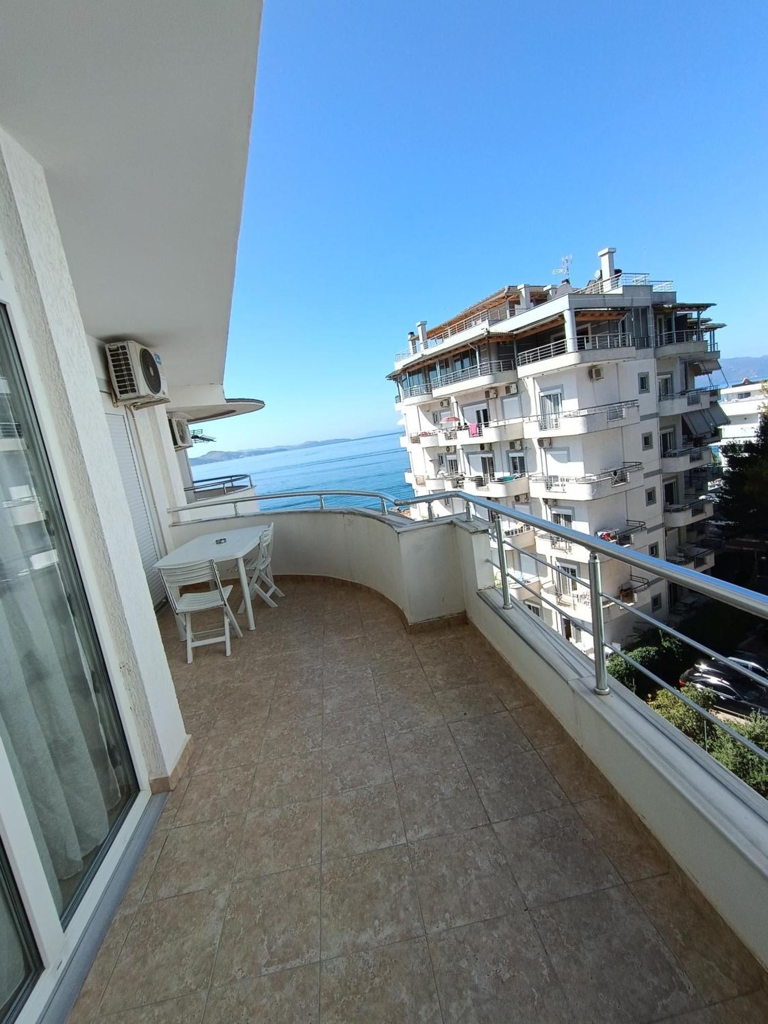 Majki * Sarandë
